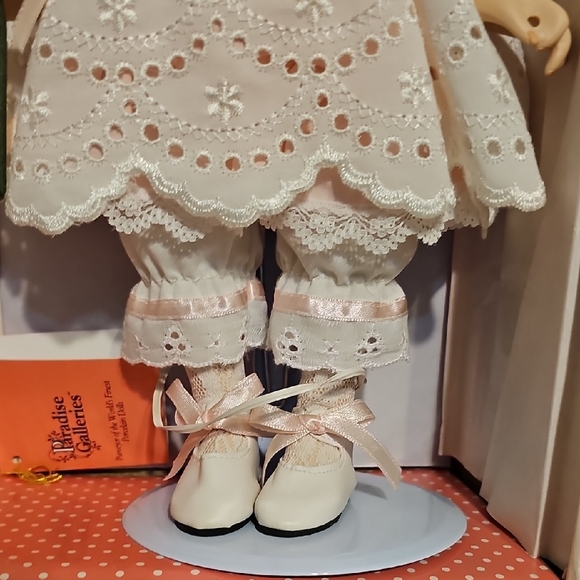 VTG - Paradise Galleries Porcelain Doll - Jessica - Picture 5 of 6